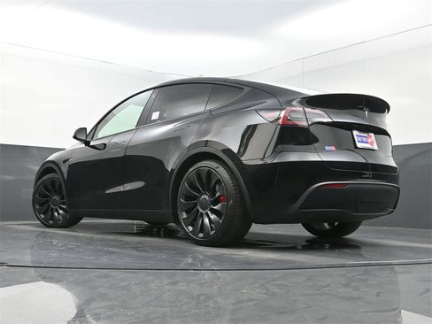 Used 2022 Tesla Model Y Performance image 26