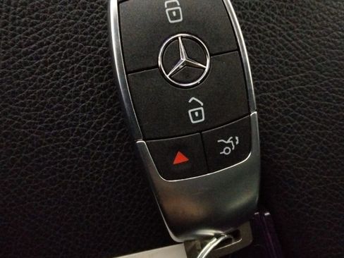 Used 2022 Mercedes-Benz GLS 450 4MATIC image 51
