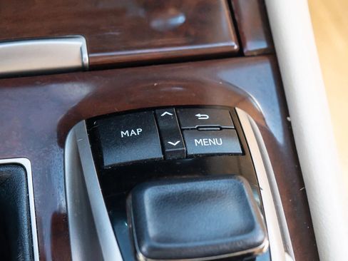 Used 2016 Lexus LS 460 AWD w/ Comfort Package image 36