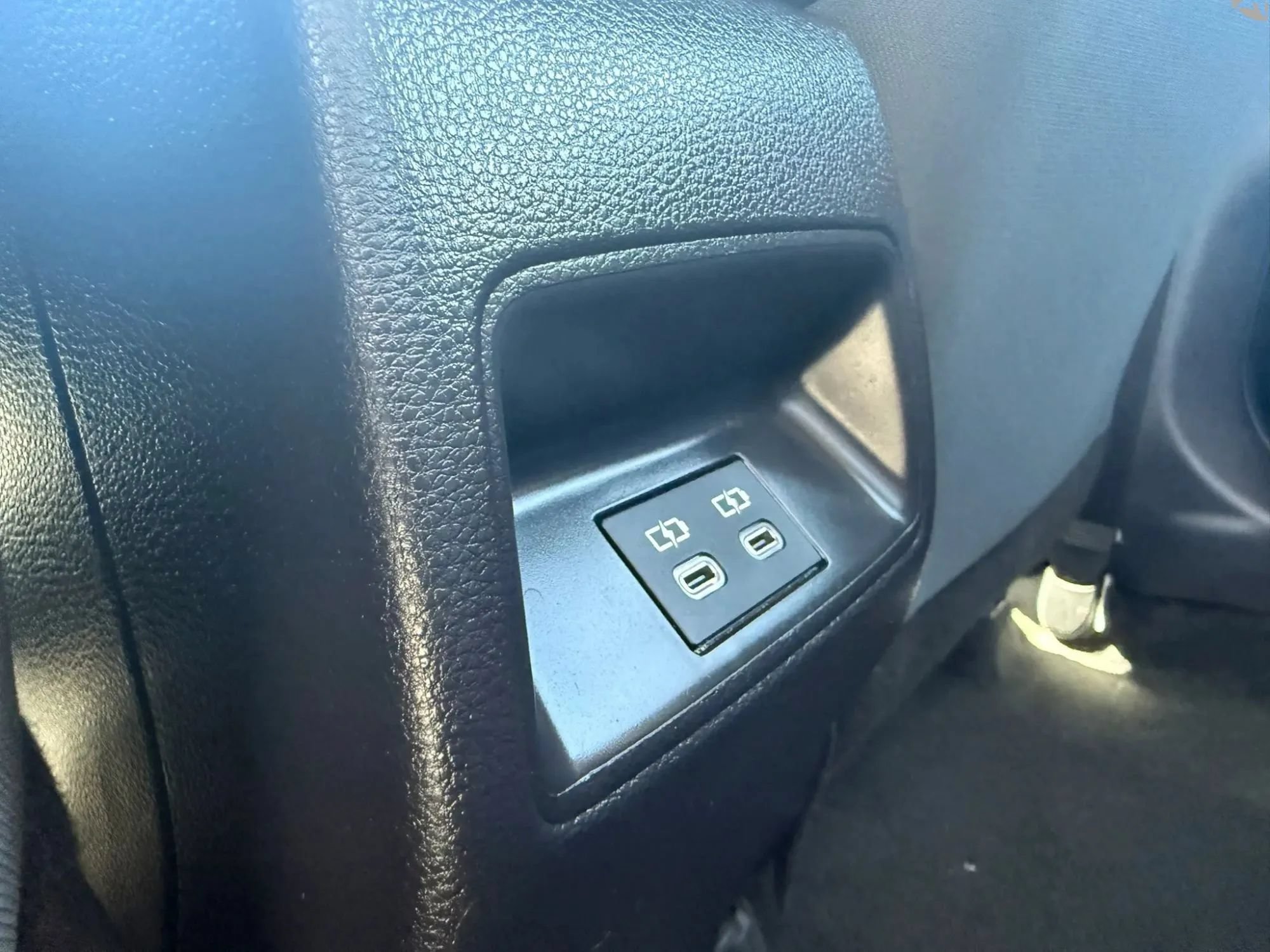 Used 2025 Toyota Corolla LE FWD image 20