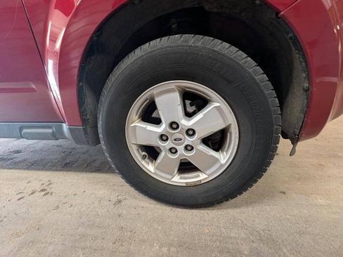 Used 2011 Ford Escape XLT w/ 201A Rapid Spec Order Code AWD/4WD image 19