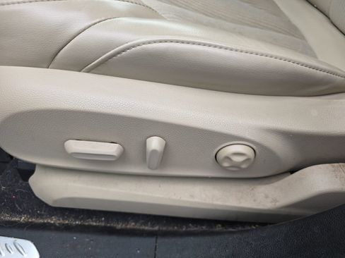 Used 2019 Buick Envision Preferred FWD image 13