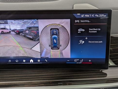 Used 2025 BMW X7 xDrive40i w/ Premium Package image 25