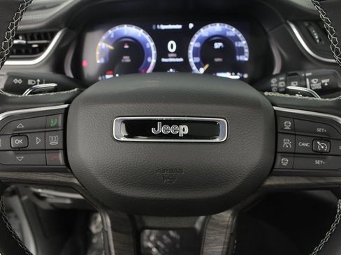 New 2025 Jeep Grand Cherokee L Limited w/ Trailer Tow Package image 13