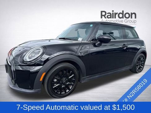 Used 2022 MINI Cooper 2-Door Hardtop FWD image 3