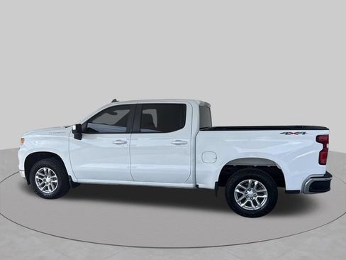 Used 2023 Chevrolet Silverado 1500 LT AWD/4WD image 4