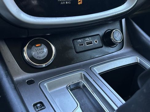 Used 2024 Nissan Murano SV w/ SV Midnight Edition Package image 18