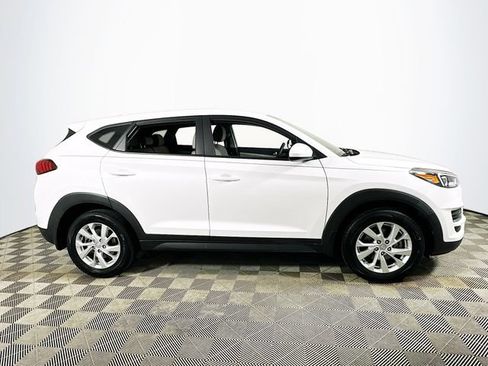 Used 2021 Hyundai Tucson SE FWD image 2