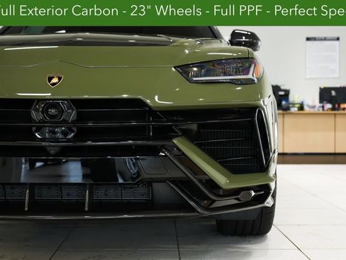 Used 2023 Lamborghini Urus Performante AWD/4WD image 38