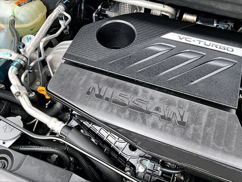 Used 2025 Nissan Rogue SV FWD image 33