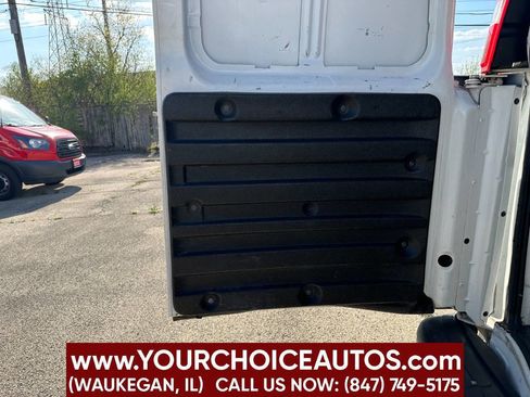 Used 2016 Chevrolet Express 2500 RWD image 18