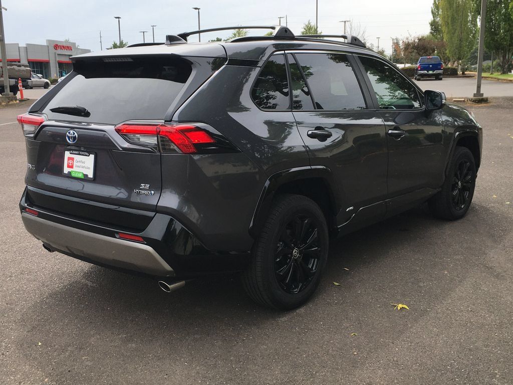 Used 2023 Toyota RAV4 SE w/ SE Grade Weather Package AWD/4WD image 6