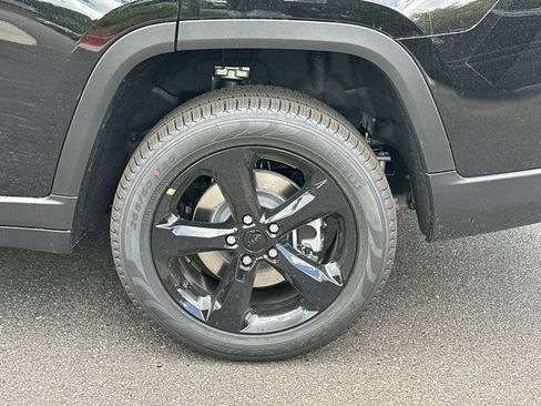 New 2026 Jeep Grand Cherokee L Limited RWD image 20