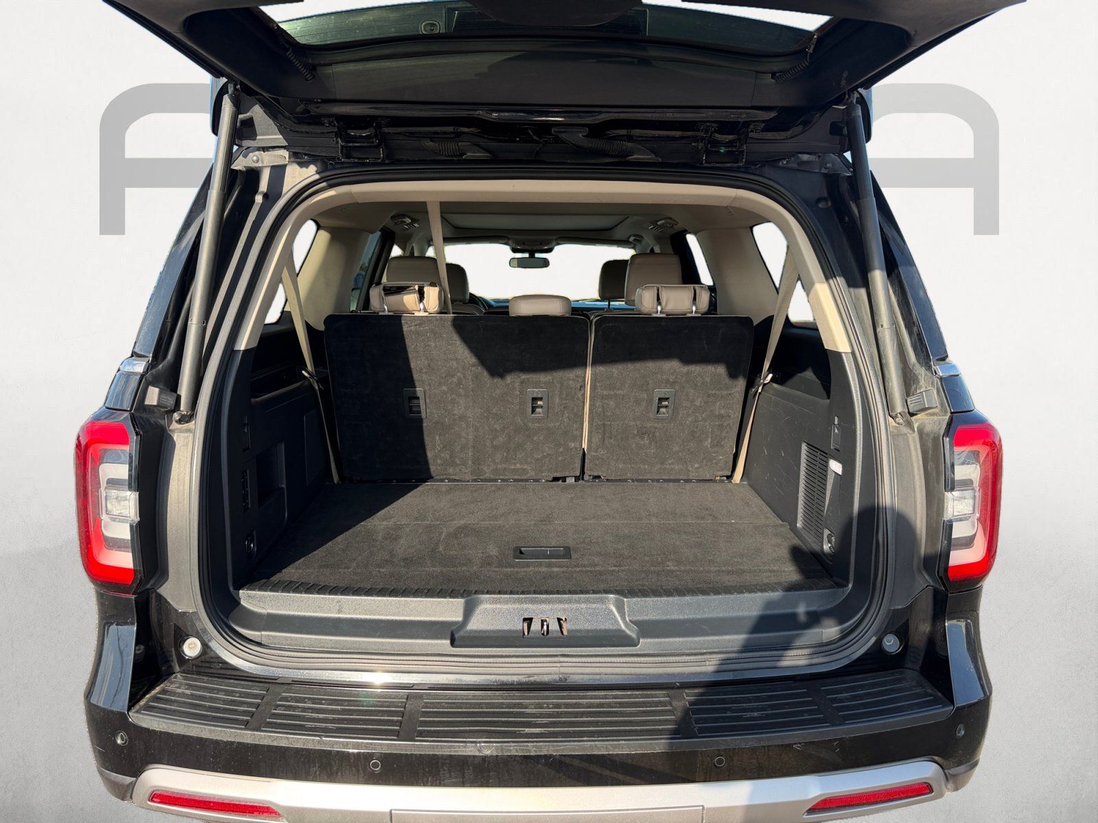Used 2023 Ford Expedition Max Limited RWD image 12