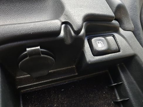 Used 2003 Chevrolet Corvette Convertible w/ Preferred Equipment Group1 image 58