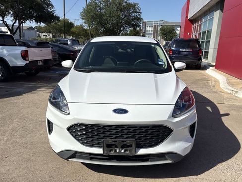 Used 2020 Ford Escape SE FWD image 8