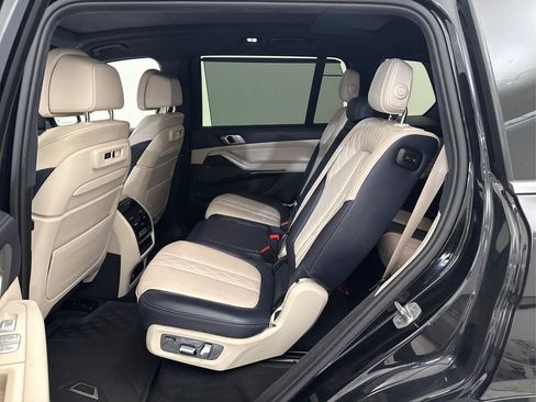 Used 2019 BMW X7 xDrive40i w/ Premium Package AWD/4WD image 25