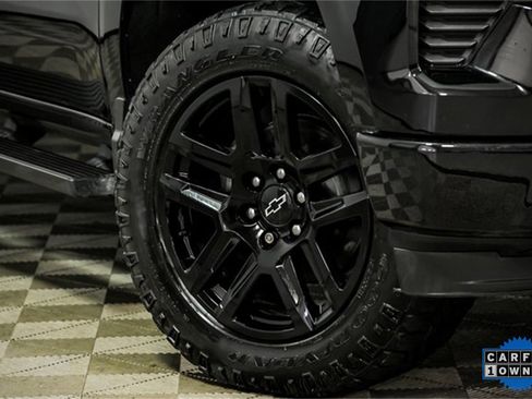 Used 2022 Chevrolet Silverado 1500 RST image 3