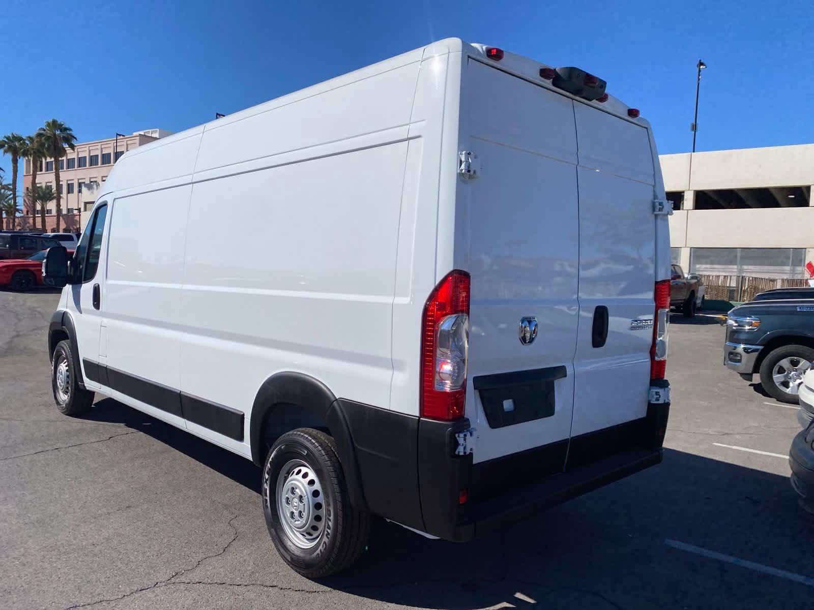 Used 2025 RAM ProMaster 2500 FWD image 10