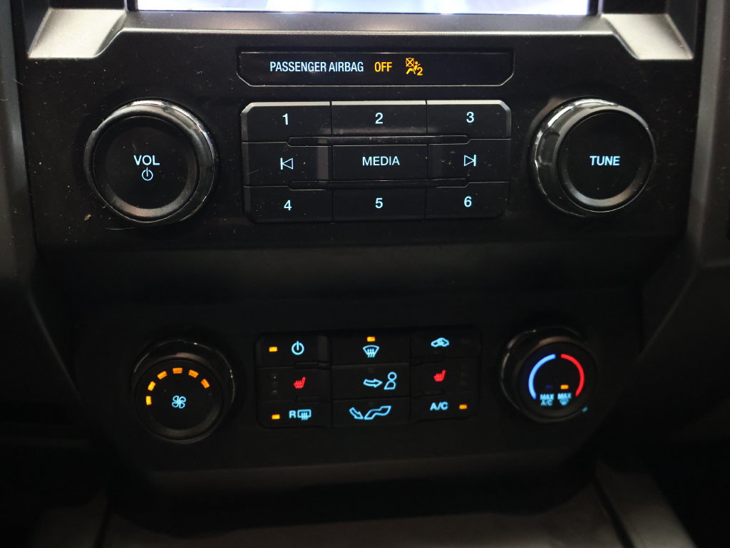 Used 2019 Ford F150 XLT w/ Equipment Group 302A Luxury AWD/4WD image 24