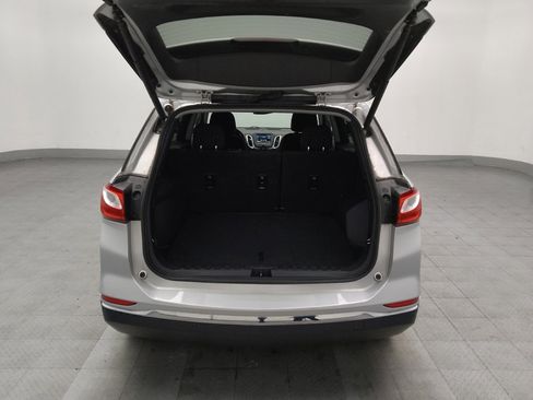 Used 2019 Chevrolet Equinox LT w/ Driver Convenience Package image 29