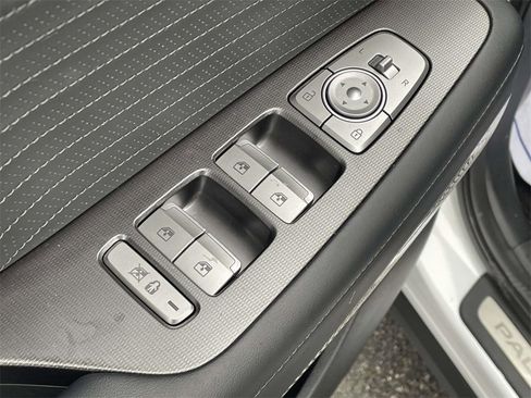 Used 2024 Hyundai Palisade Calligraphy image 16