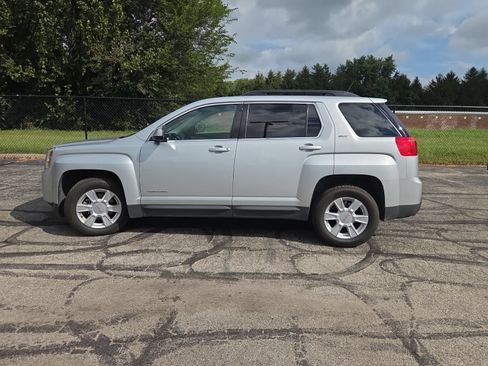 Used 2013 GMC Terrain SLT w/ Safety Package FWD image 12