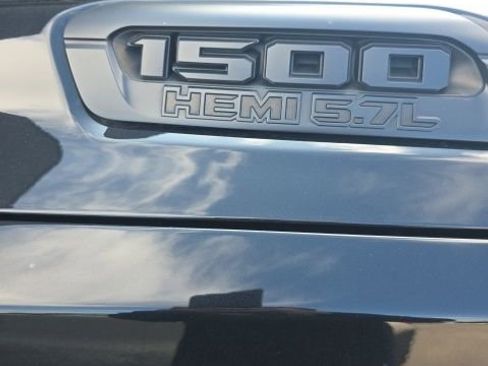 Used 2022 RAM 1500 Big Horn AWD/4WD image 9