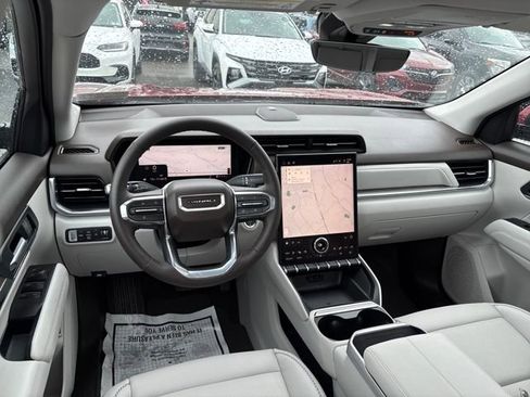 Used 2026 GMC Terrain Denali image 11