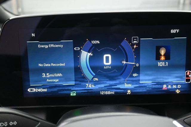 Used 2024 Chevrolet Equinox EV LT FWD image 9