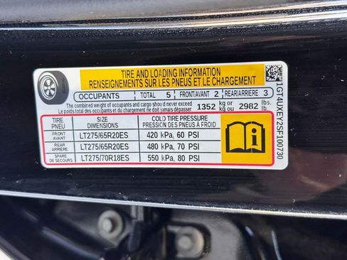 Certified 2025 GMC Sierra 2500 Denali Ultimate AWD/4WD image 7