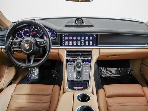 Certified 2023 Porsche Panamera 4 Platinum Edition AWD/4WD image 15