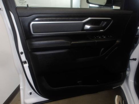 Used 2023 RAM 1500 Big Horn AWD/4WD image 18
