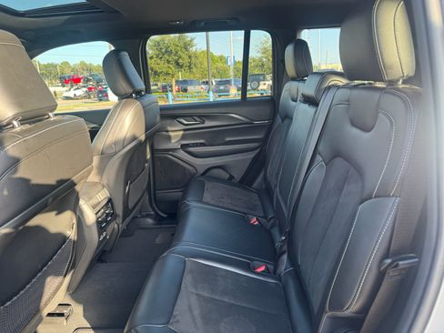 Used 2024 Jeep Grand Cherokee Altitude RWD image 22