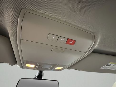 Used 2019 Volkswagen Atlas SE image 24