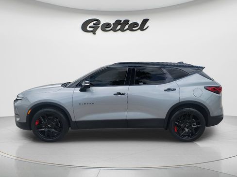 Used 2025 Chevrolet Blazer LT w/ Sound & Technology Package FWD image 8