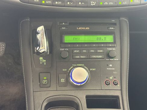 Used 2012 Lexus CT 200h Premium FWD image 6
