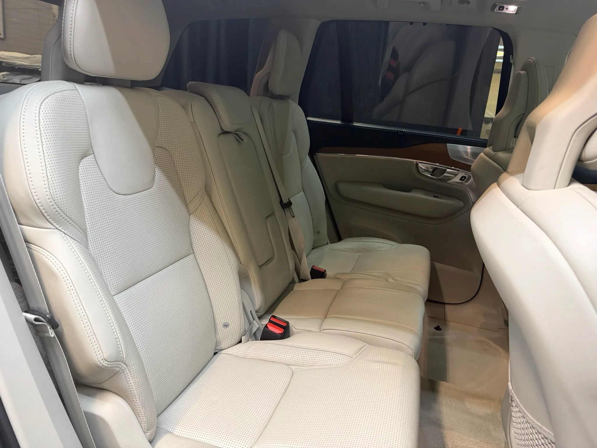 Used 2016 Volvo XC90 T6 Inscription AWD/4WD image 25