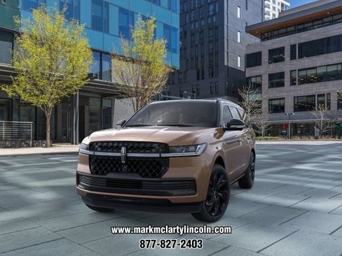 New 2026 Lincoln Navigator Black Label AWD/4WD image 2