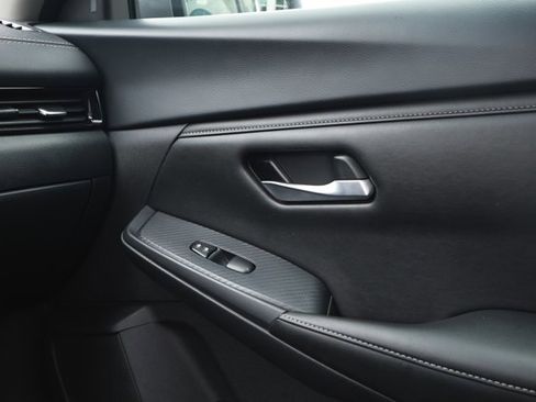 Used 2024 Nissan Sentra SV FWD image 25