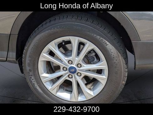 Used 2019 Ford Escape SEL FWD image 11
