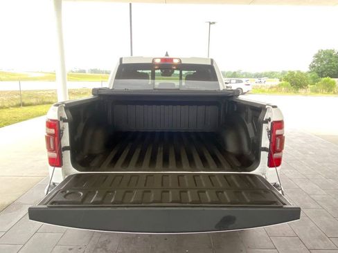 Used 2022 RAM 1500 Limited w/ Body Color Bumper Group AWD/4WD image 14