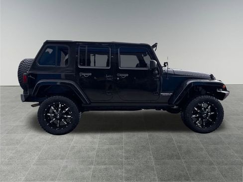 Used 2013 Jeep Wrangler Unlimited Rubicon w/ Dual Top Group image 7