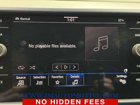 Used 2024 Volkswagen Taos SE w/ Black Wheel Plus Package image 23