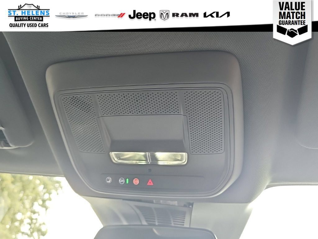 Used 2024 Chevrolet Blazer EV LT AWD/4WD image 28
