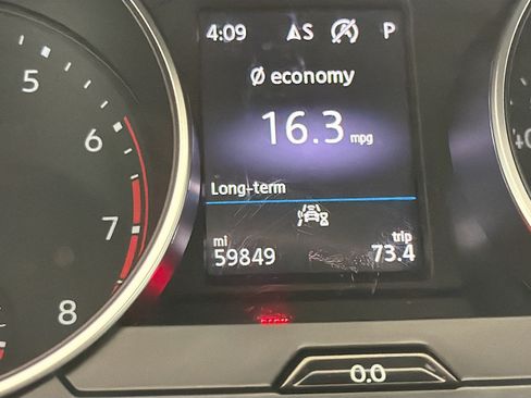 Used 2021 Volkswagen Tiguan SE FWD image 8