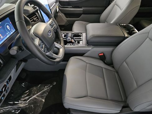 New 2025 Ford F150 Lightning Flash AWD/4WD image 19