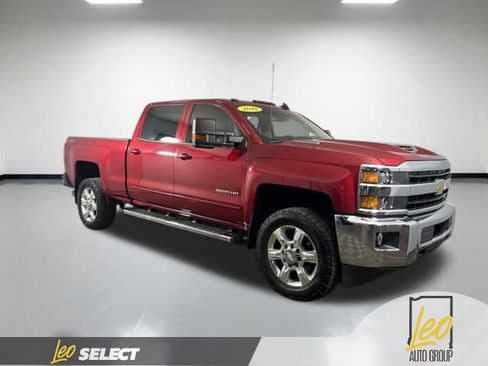 Used 2018 Chevrolet Silverado 2500 LT w/ LT Convenience Package AWD/4WD image 10