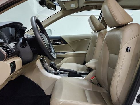 Used 2017 Honda Accord EX-L image 14