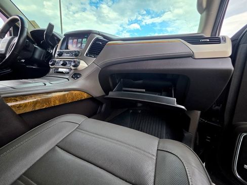 Used 2017 GMC Yukon Denali AWD/4WD image 70